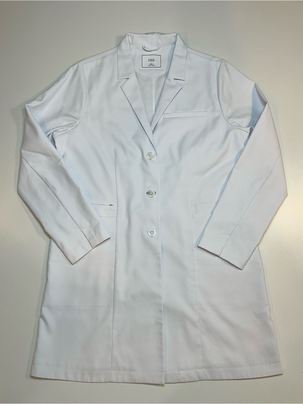 FIGS White Technical Women’s Lab Coat Blazer Style Pocket